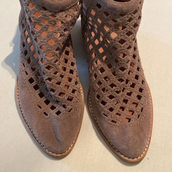 JEFFREY CAMPBELL Taggart Cutout Suede Leather Bootie Women's size 8.5 - Picture 3 of 11
